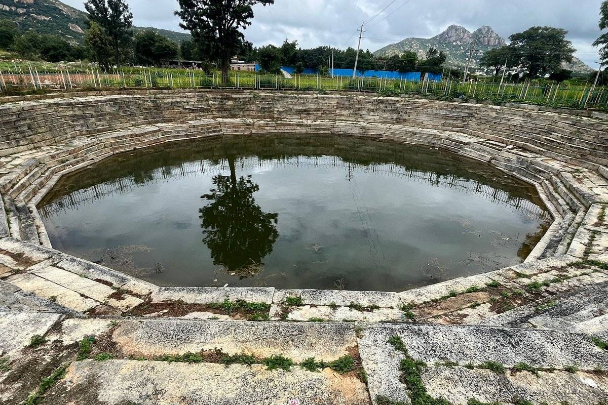 The 24-sided Chakra Tirtha stepwell at Rangasthala